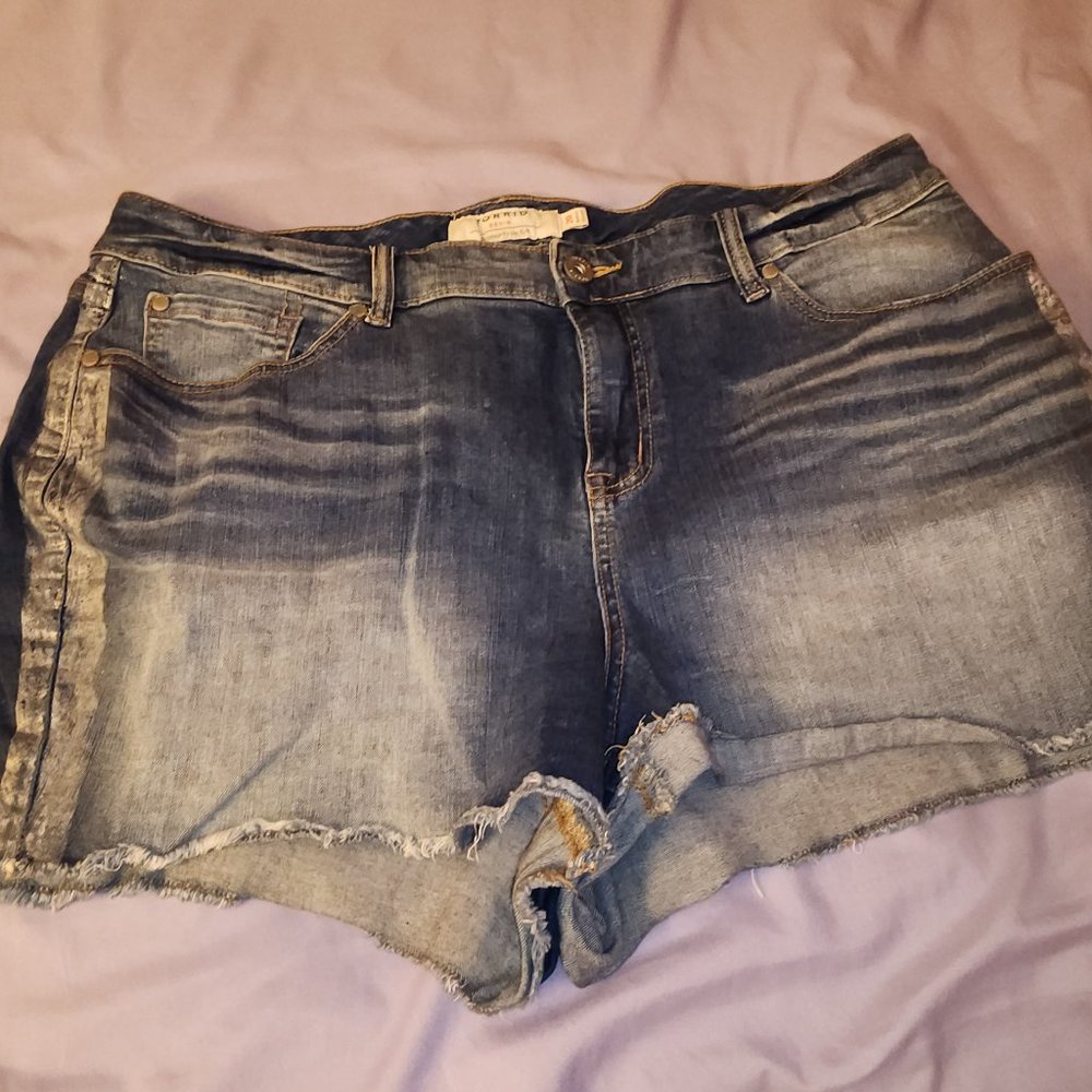 Torrid Shorts | Torrid Denim Jeans Shorts We Swear by The Fit Size 20 |